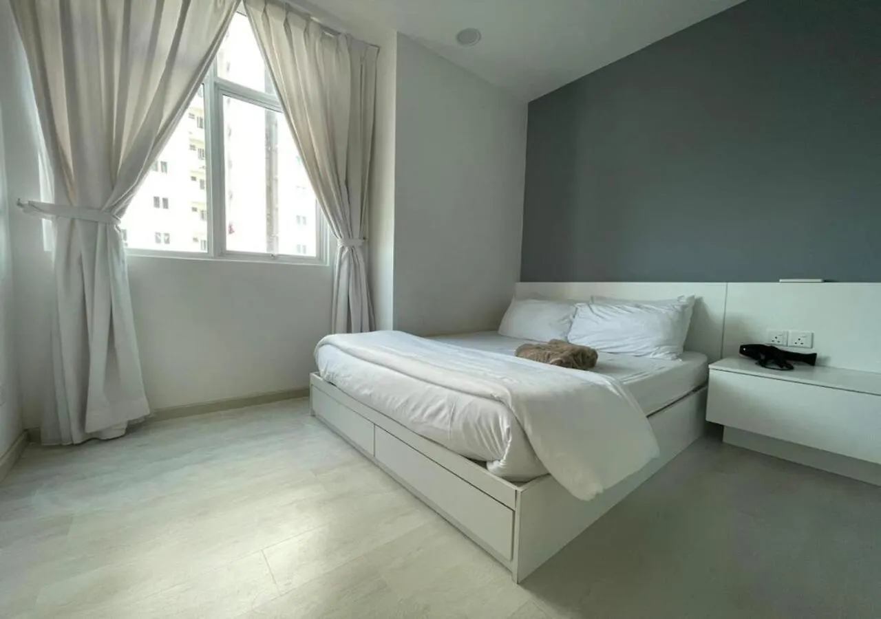 Straits Garden Suites, Georgetown アパート ジョージタウン